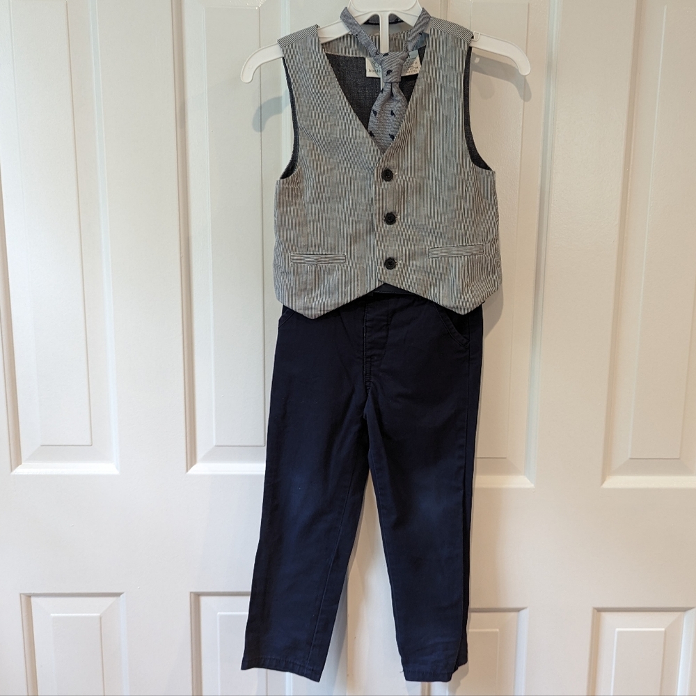 Koala Kids suit set pants vest tie belt size 3T